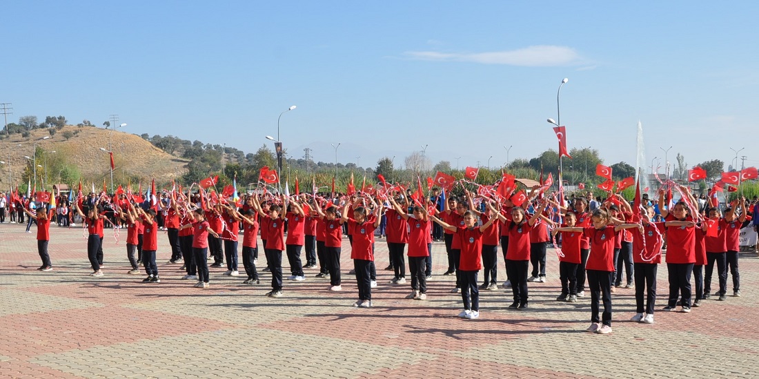 29 Ekim Cumhuriyet Bayramı Coşku ile Kutlandı