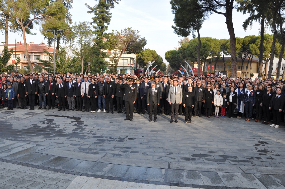 İlçemizde 10 Kasım Atatürk’ü Anma Günü Programı Gerçekleştirildi